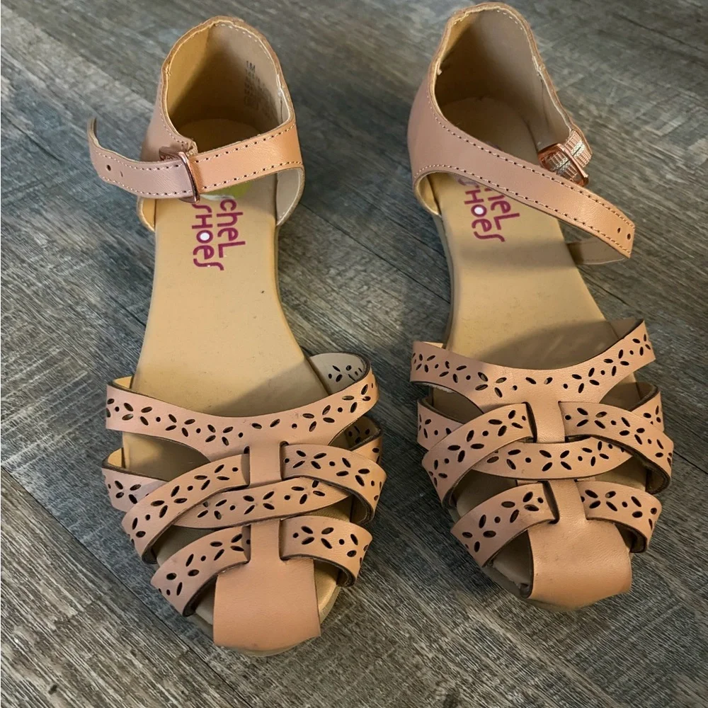 🌸 $10 SALE 🌸 Rachel Shoes  Blush Laser-Cut Strappy Girls' Sandals size 1